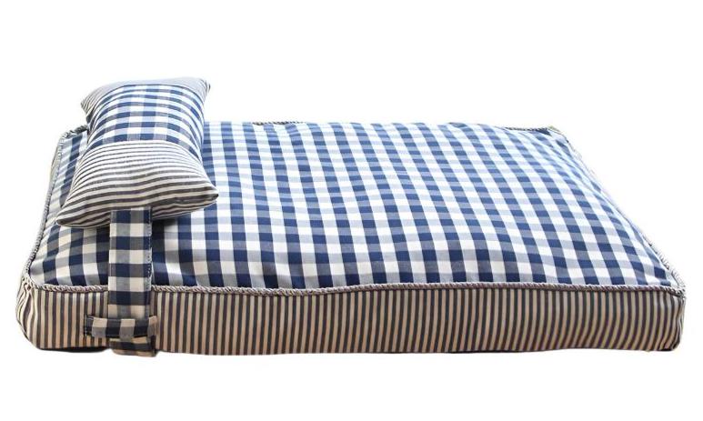 Removable and washable dog sleeping pad. Bite-resistant, suitable for all four seasons. big dogs big hugs, Ltd.- checkered navy blue/white